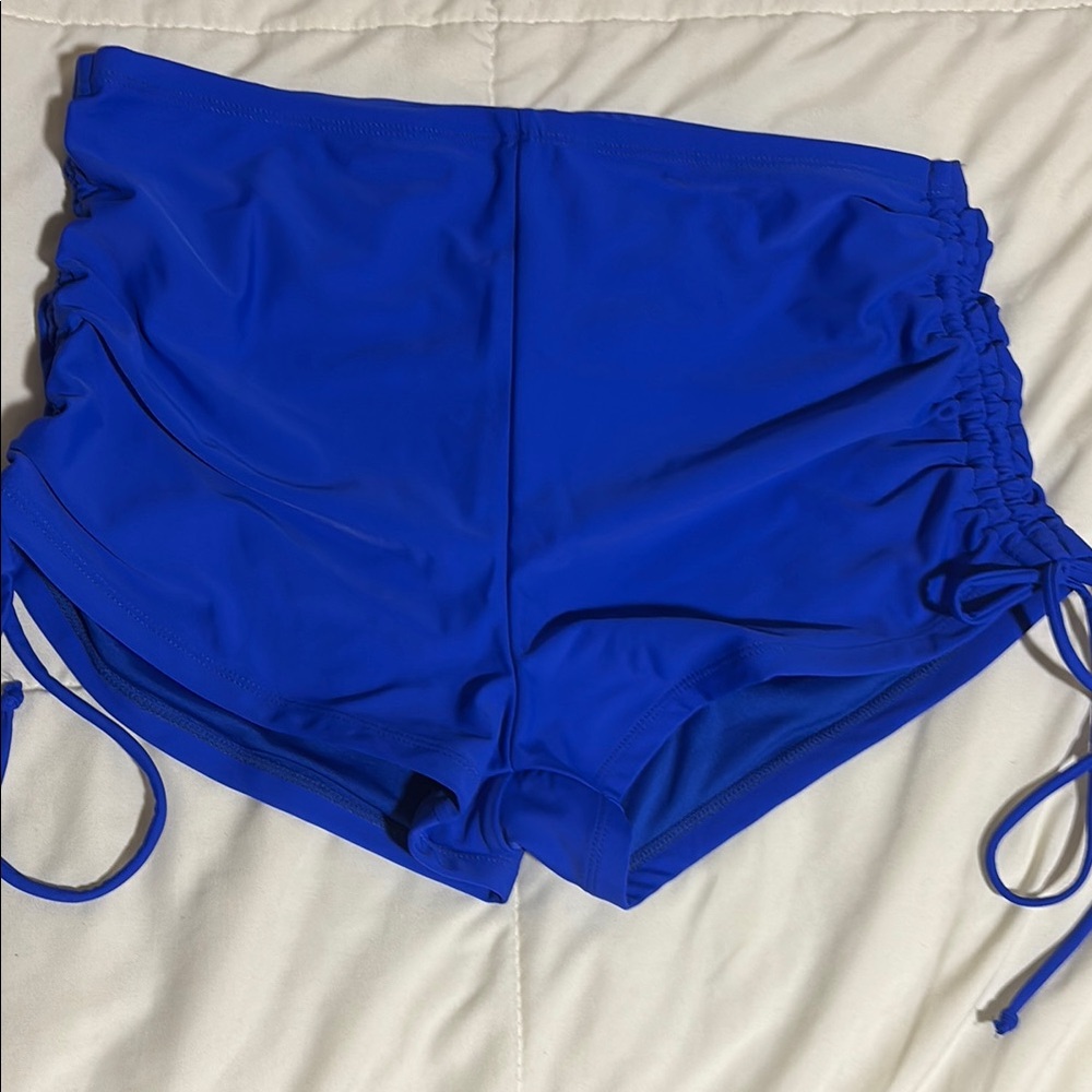 Women's Shorts
Bundle of 2